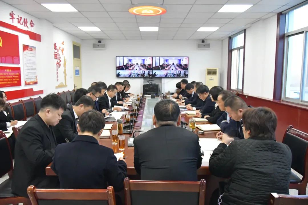龍鋼集團續掀起“怎么看 怎么辦 怎么干”大討論活動熱潮 龍鋼集團續掀起“怎么看 怎么辦 怎么干”大討論活動熱潮