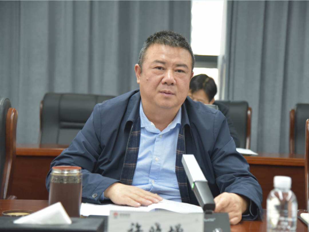 陜鋼集團(tuán)黨委理論學(xué)習(xí)中心組學(xué)習(xí)中央經(jīng)濟(jì)工作會議精神、陜西省委十四屆五次全會暨省委經(jīng)濟(jì)工作會議精神