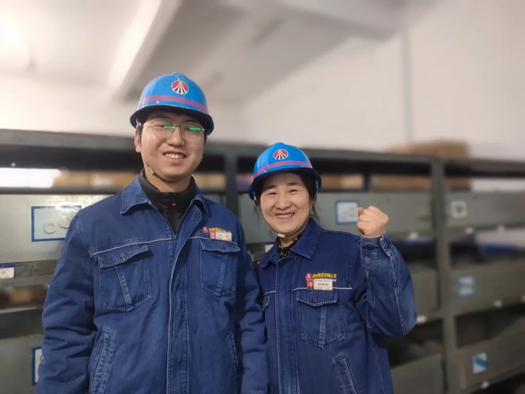 看!兩代人這樣守護“禹龍藍” 看!兩代人這樣守護“禹龍藍”