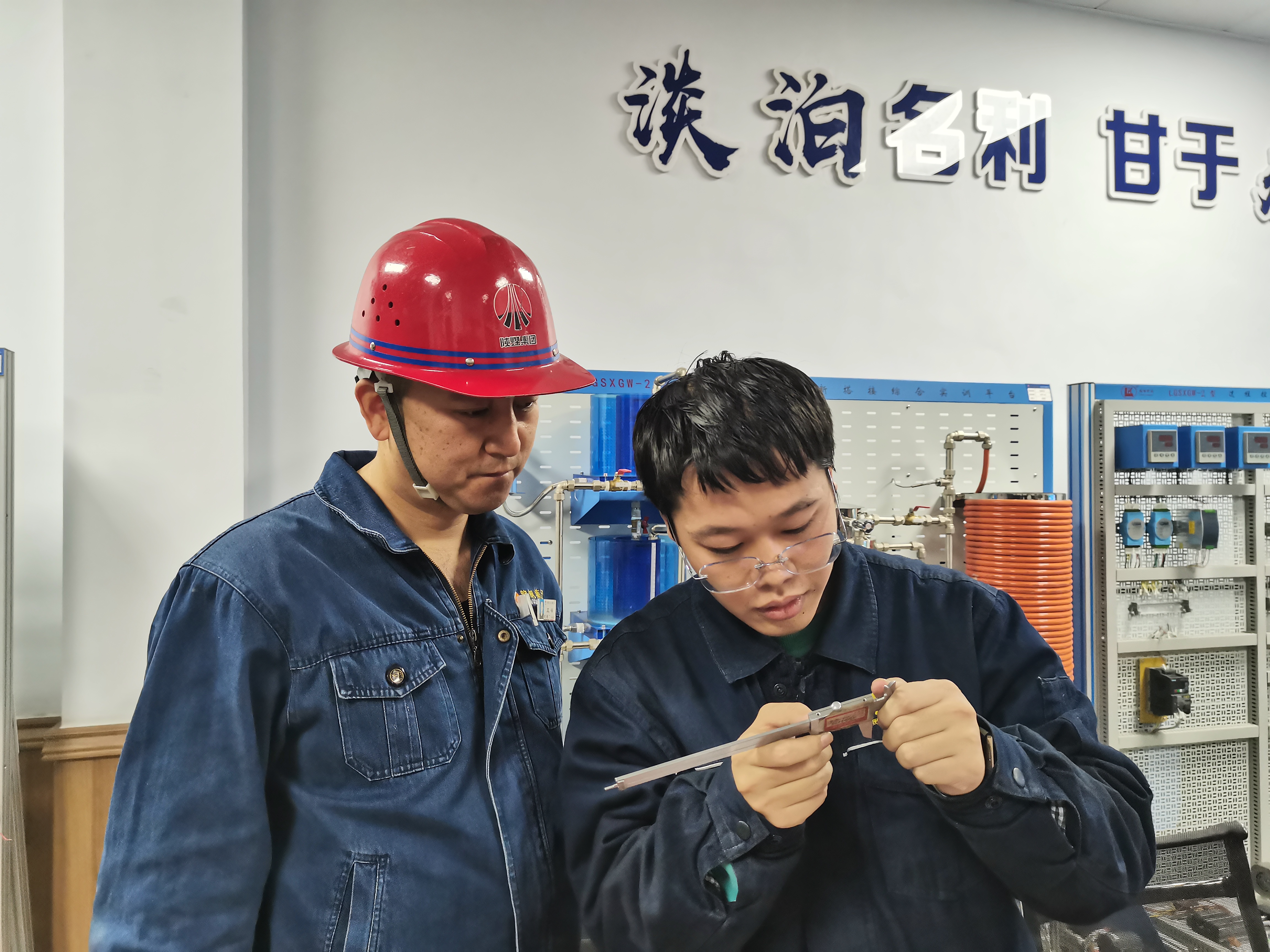 向“新”而行 用科技創(chuàng)新蓄勢(shì)賦能 向“新”而行 用科技創(chuàng)新蓄勢(shì)賦能