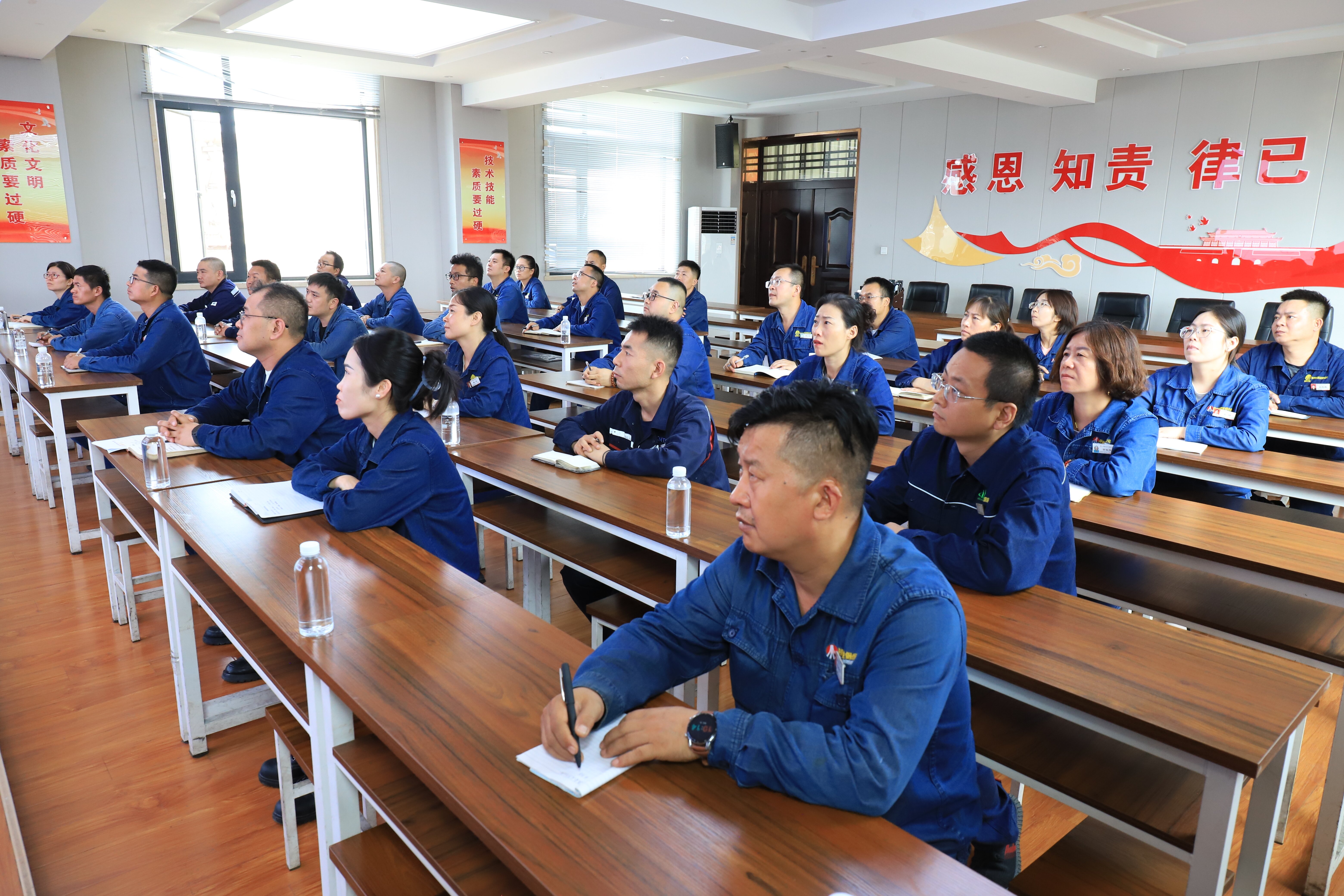 百日攻堅在行動 守護節(jié)日安全關
