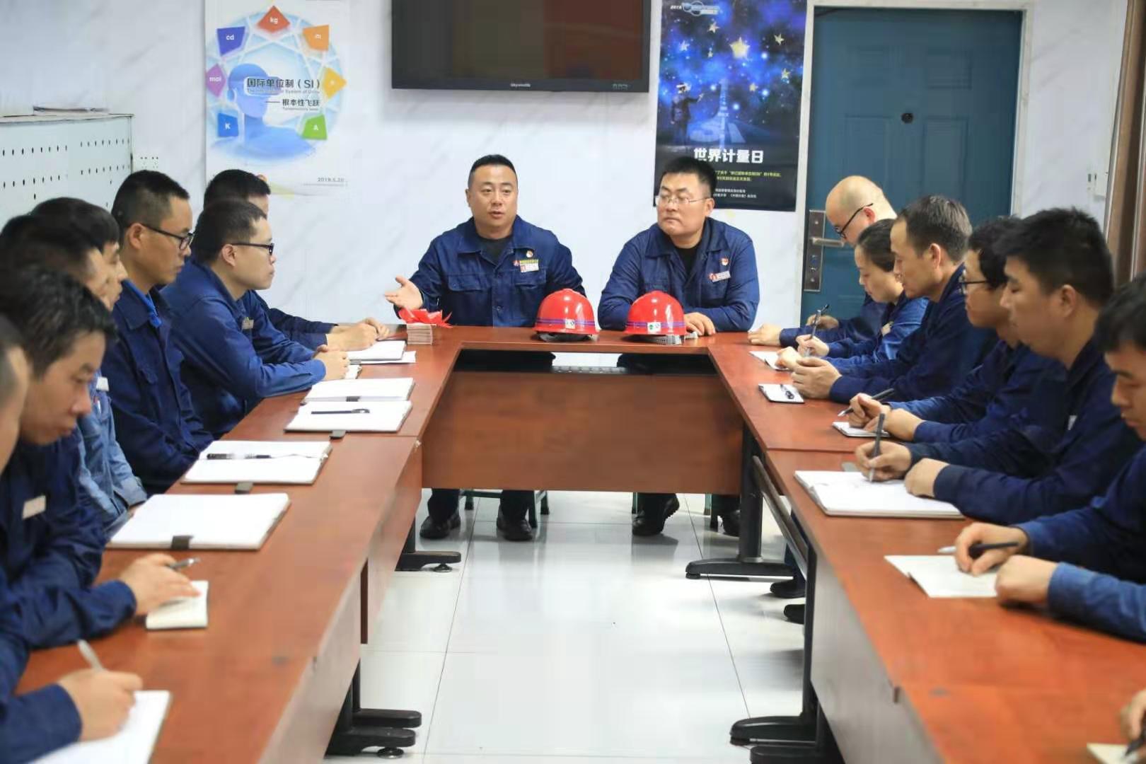 大膽摸索創(chuàng)新實踐，讓人才梯隊建設擲地有聲——龍鋼公司煉鐵廠五支人才隊伍建設管理工作側記